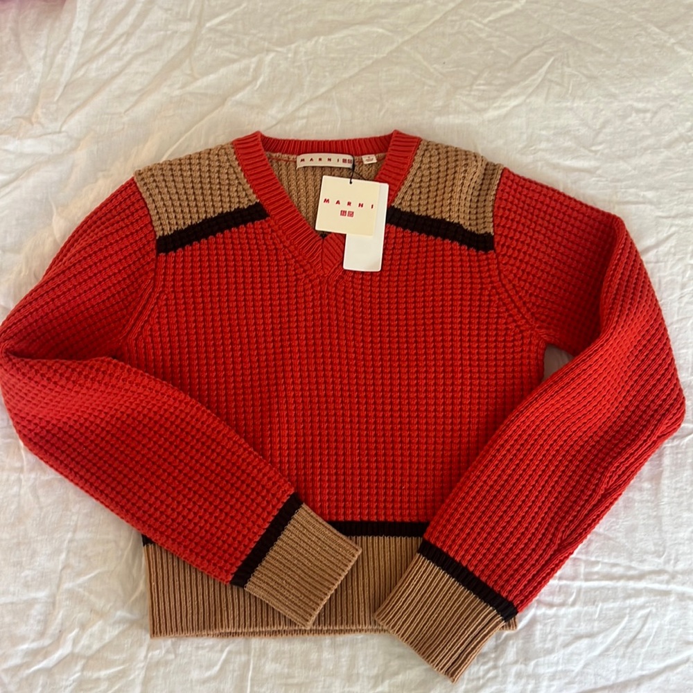Marni x Uniqlo Orange and Brown Crop Sweater. NWT. size S.